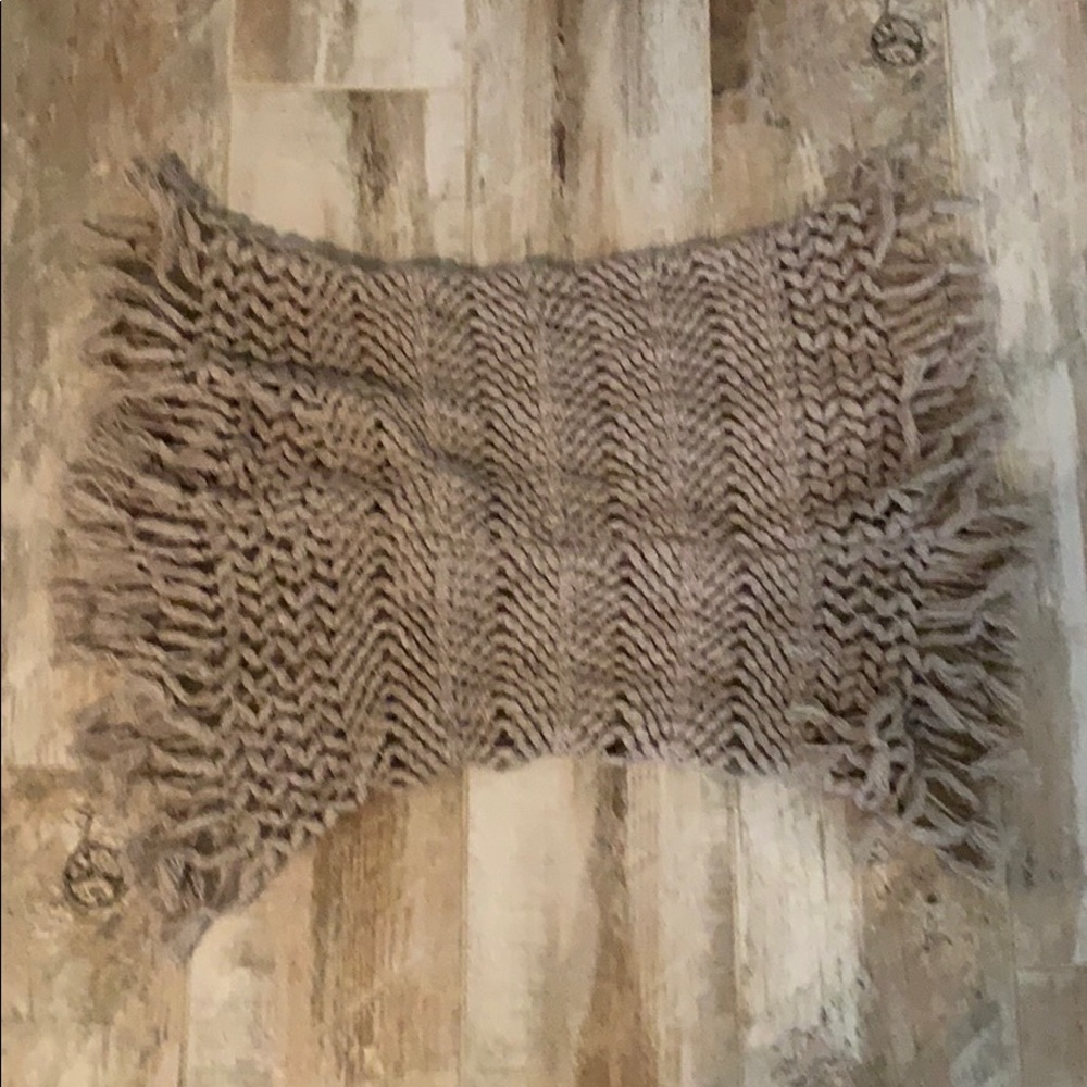 Infinity Scarf - Picture 3 of 3